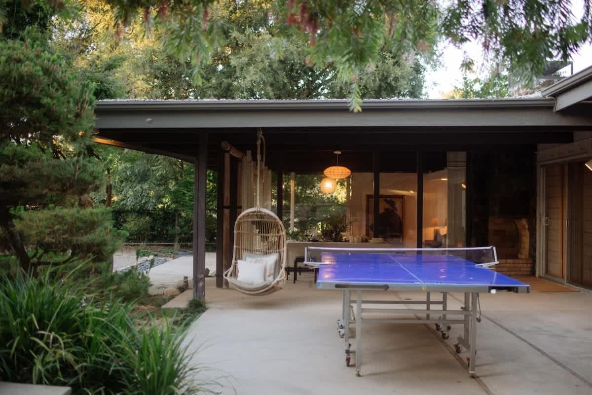 Mountain Getaway With A Pool Hot Tub 5 Beds Casa de férias *